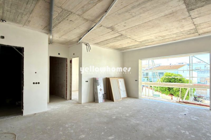Excelente Oportunidade! Apartamento T2 novo no centro de Quarteira